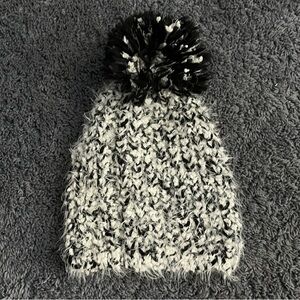 Sonoma Black and White Knit Pom-Pom Hat
